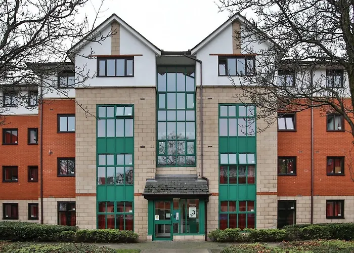 Comfy Ensuite Bedrooms At Manchester Gardens Near City Centre