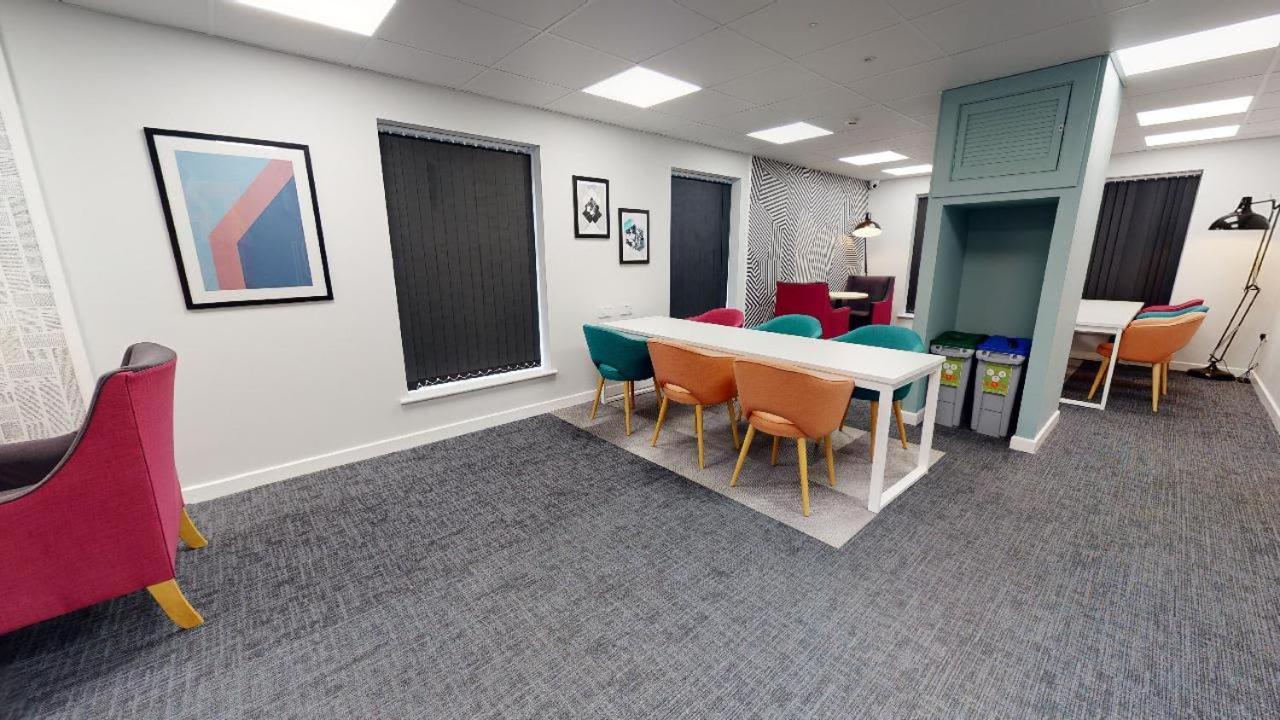 Comfy Ensuite Bedrooms At Gardens Near Centre Apartment Manchester